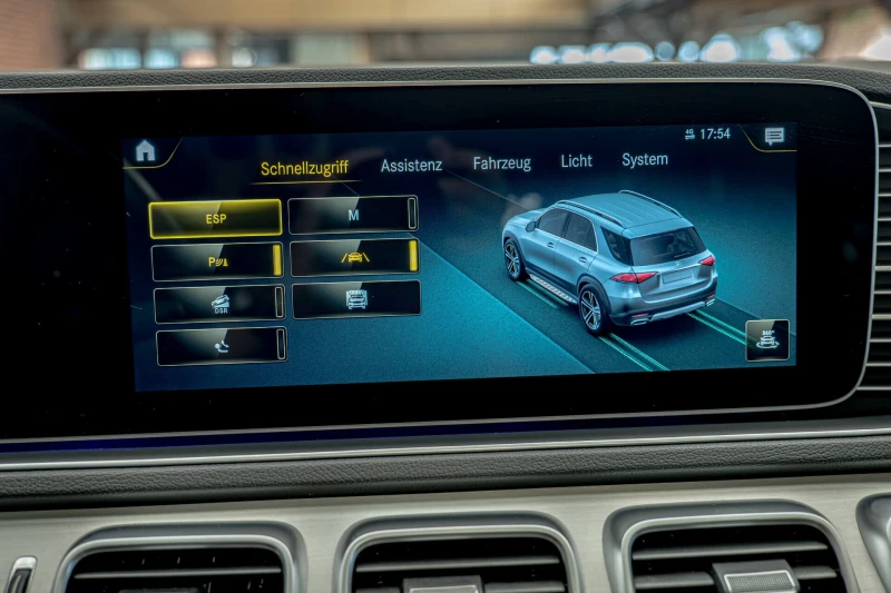 Mercedes-Benz GLE 350 de/4Matic//Virtual/Burmester/Подгрев/Панорама, снимка 11 - Автомобили и джипове - 50787531