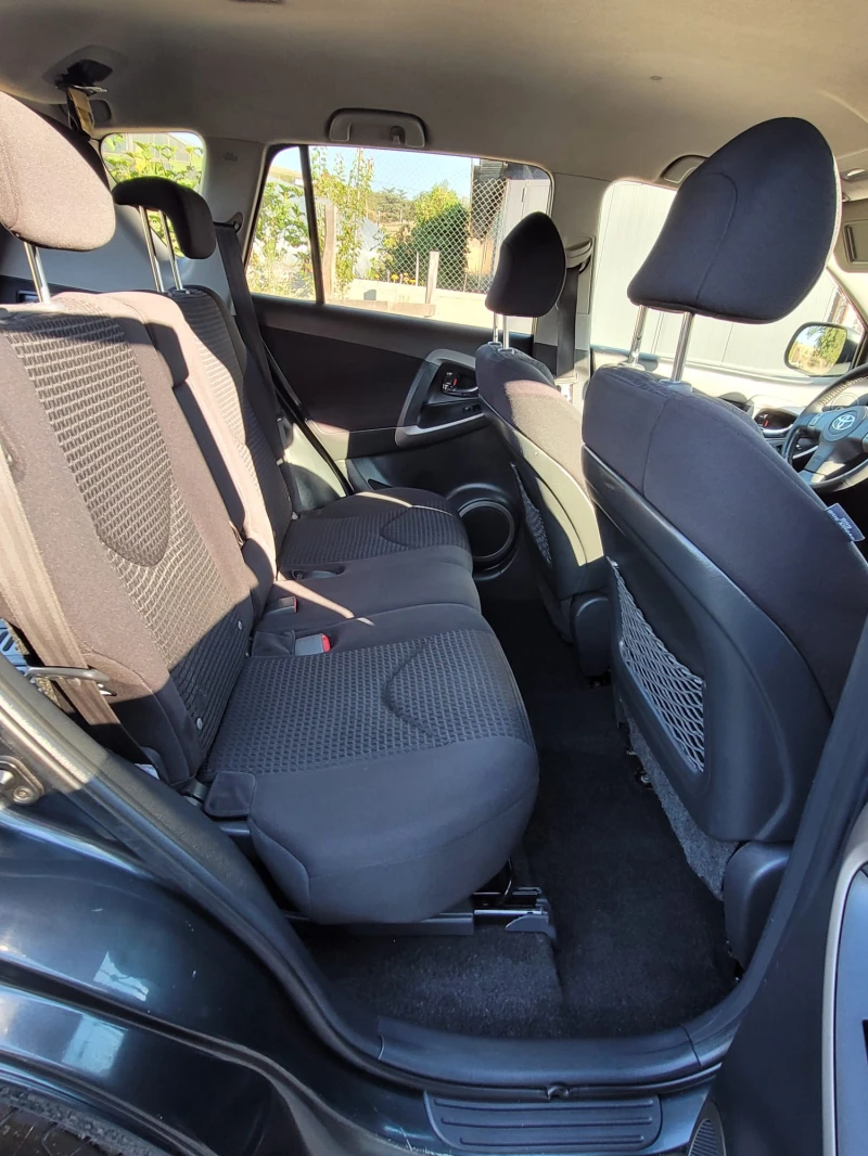 Toyota Rav4 2.0I Газ/бензин, снимка 6 - Автомобили и джипове - 51531309