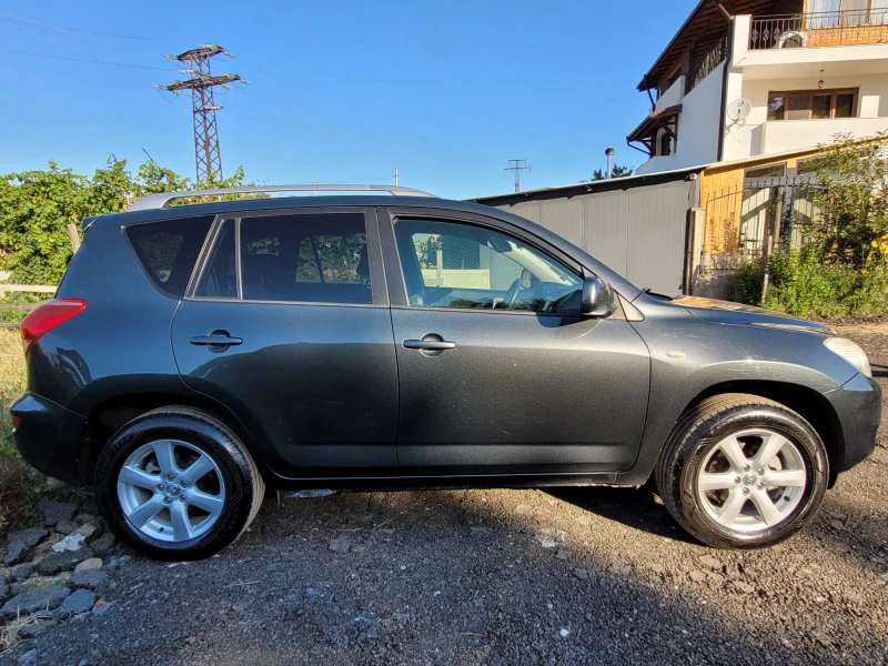 Toyota Rav4 2.0I Газ/бензин, снимка 3 - Автомобили и джипове - 51531309
