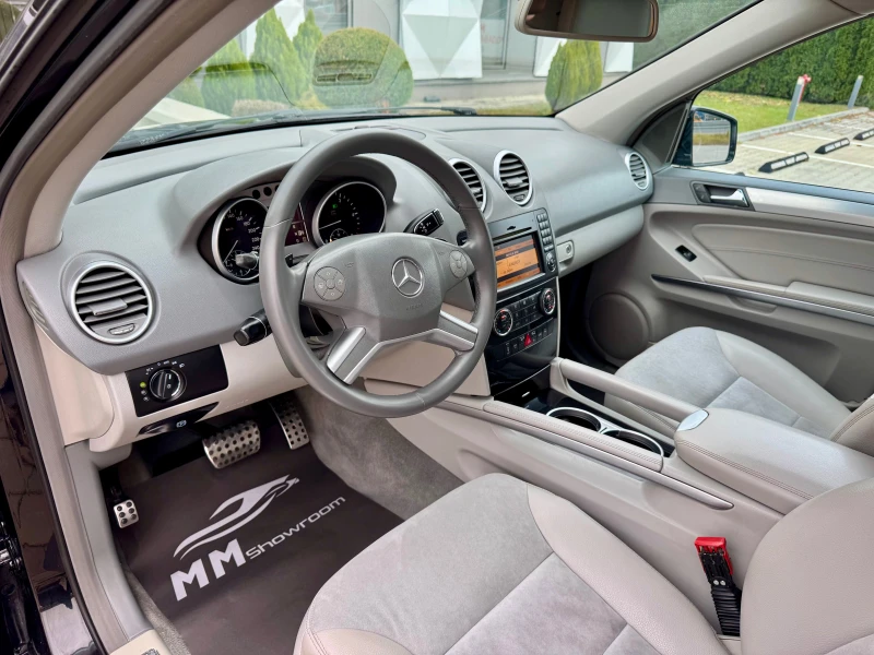 Mercedes-Benz ML 350 НАВИ-ПАРКТРОНИК-ПЕРА-КЛИМАТРОНИК-, снимка 9 - Автомобили и джипове - 52322114