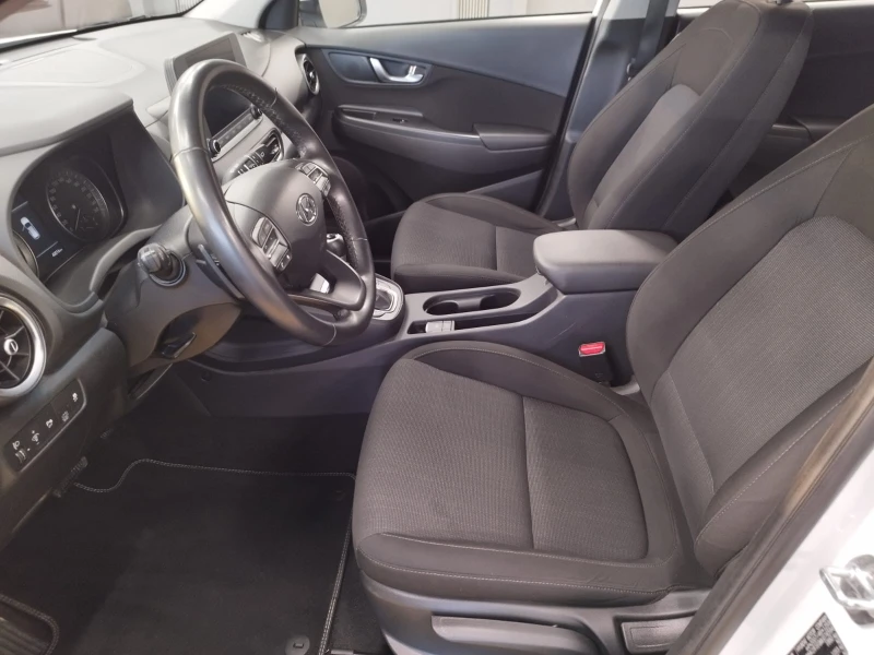 Hyundai Kona 1.6 HYBRID 40000km, снимка 9 - Автомобили и джипове - 52842053