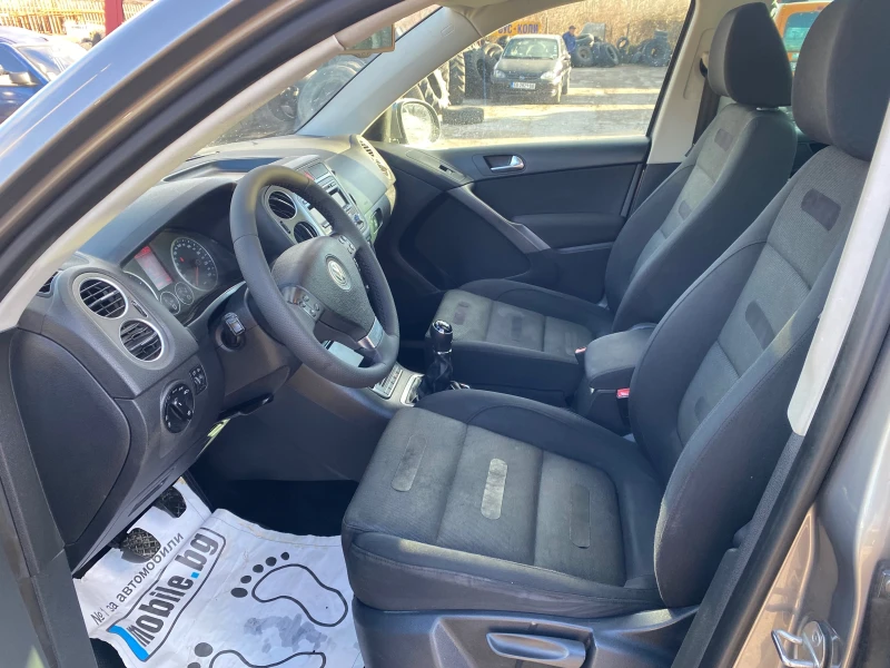 VW Tiguan Швейцария 170 кс, снимка 9 - Автомобили и джипове - 53112905