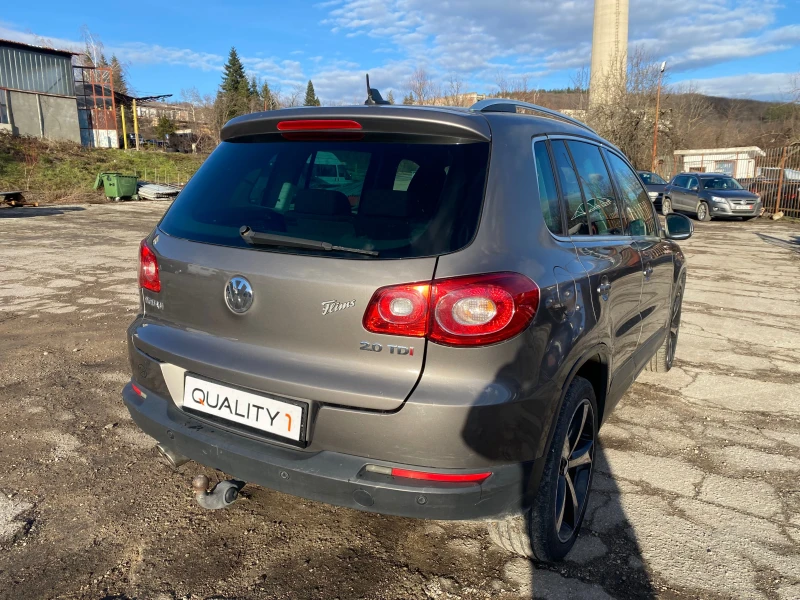 VW Tiguan Швейцария 170 кс, снимка 4 - Автомобили и джипове - 53112905