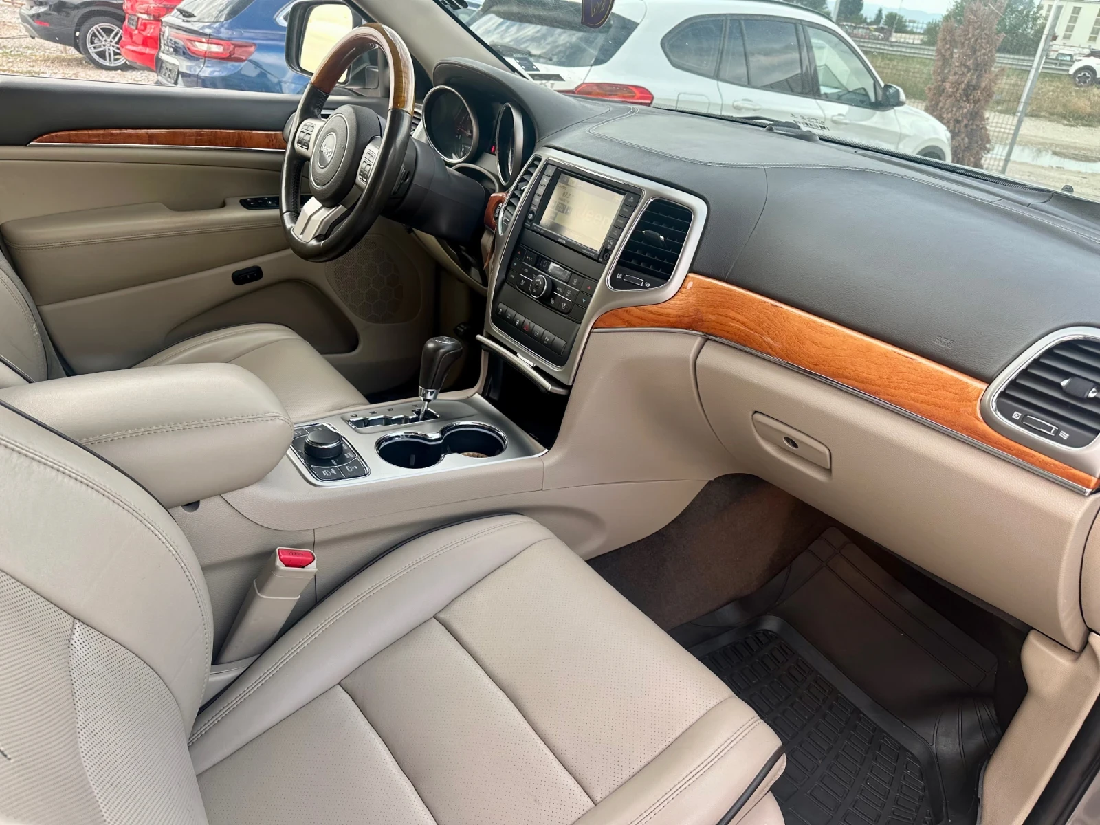 Jeep Grand cherokee 5.7 LPG - изображение 10