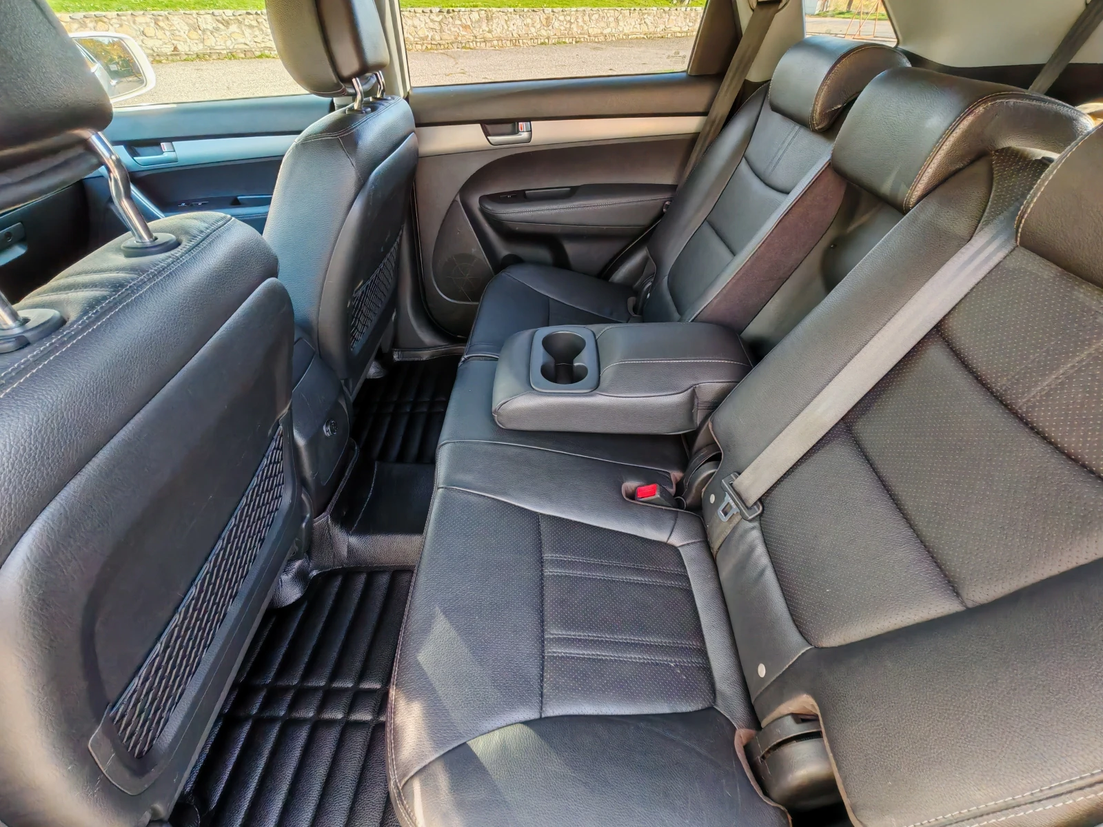 Kia Sorento 6+ 1* * * *  | Mobile.bg   10