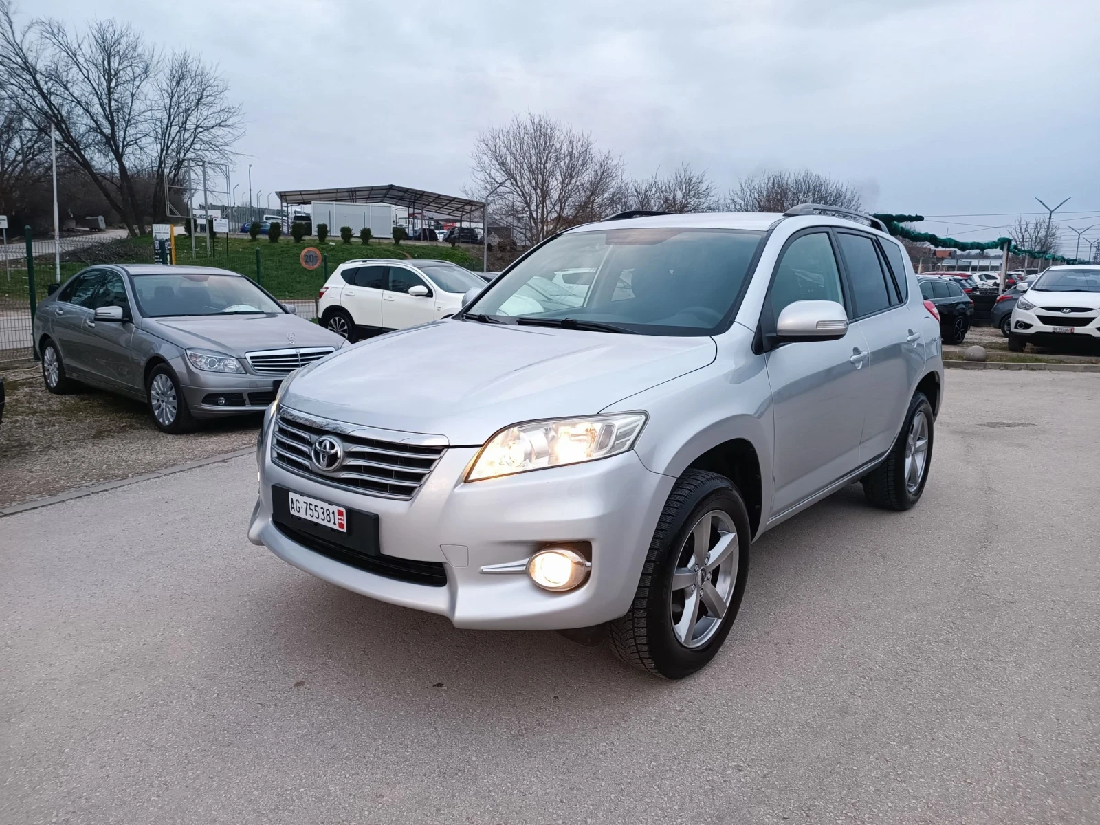 Toyota Rav4 2.0i-158кс-ШВЕЙЦАРИЯ-РЪЧКА-4Х4-FACELIFT-6ск, снимка 6 - Автомобили и джипове - 53968823