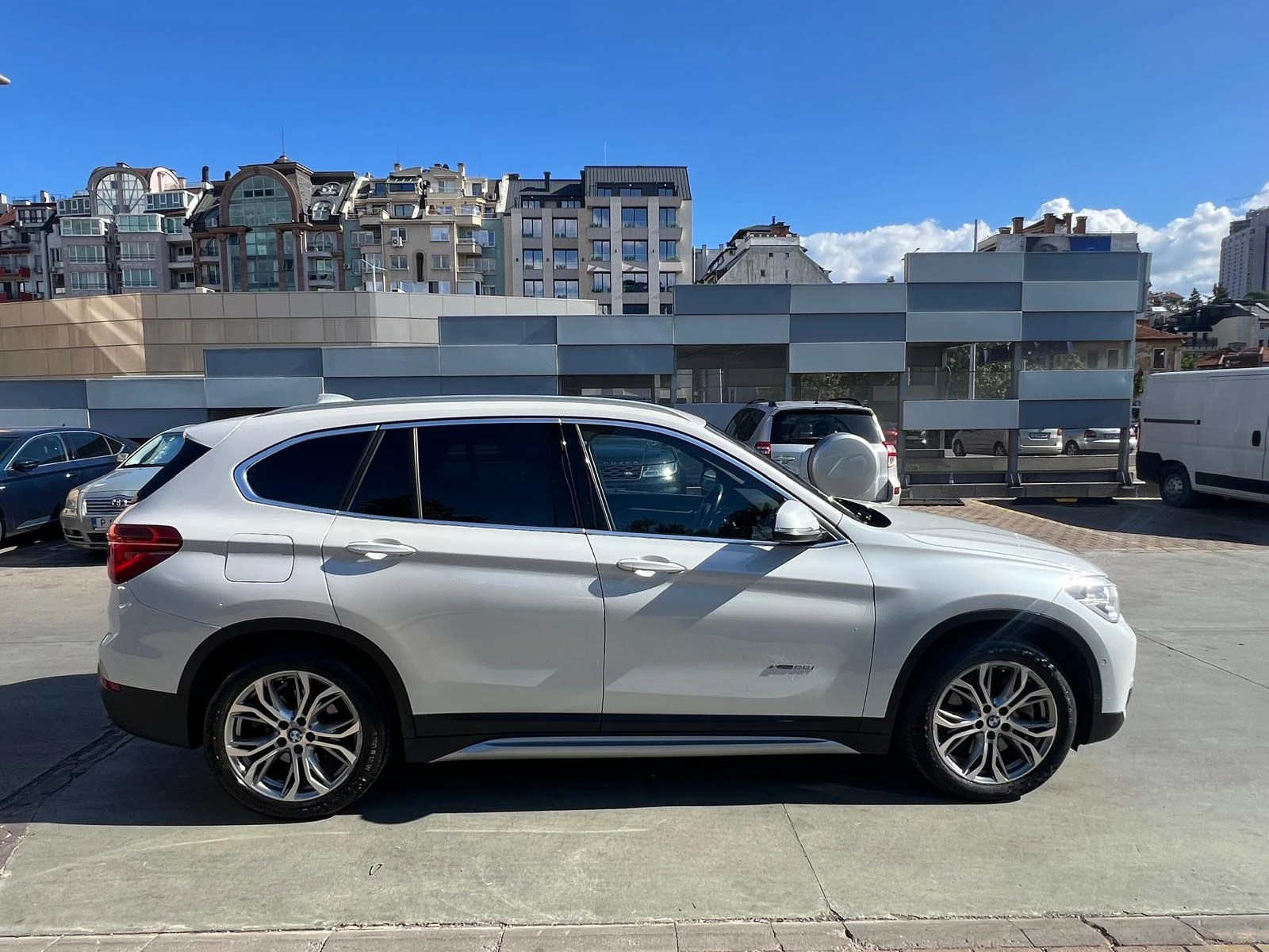 BMW X1 2.8i xDrive xLine, снимка 5 - Автомобили и джипове - 53978425