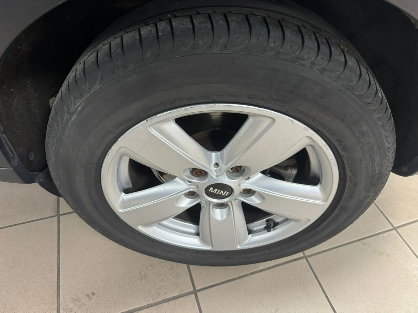 Mini Countryman 2.0 д автоматик, снимка 10 - Автомобили и джипове - 53988445