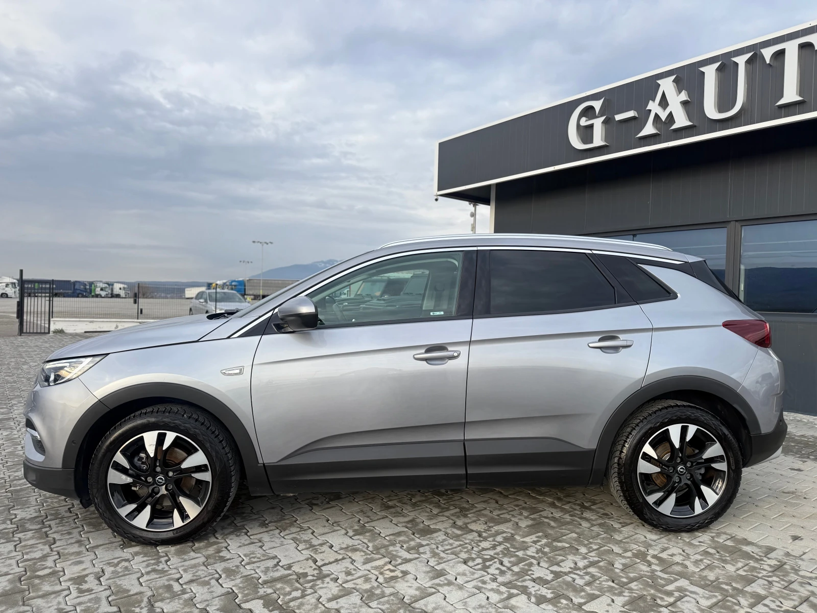 Opel Grandland X 1.6 cdti  120 ks Собствен лизинг !!!, снимка 8 - Автомобили и джипове - 54022554
