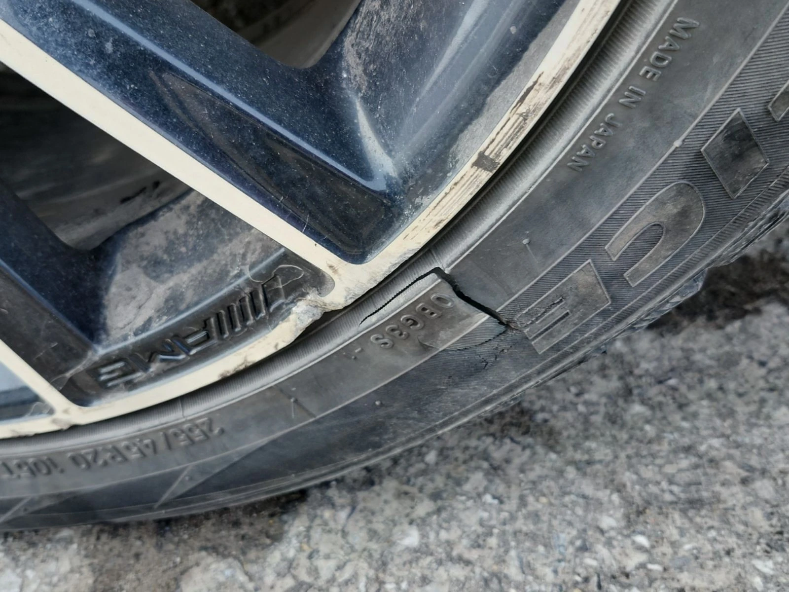 Mercedes-Benz GLC 300 С РЕГИСТРАЦИЯ & АВТО КРЕДИТ, снимка 6 - Автомобили и джипове - 54081087