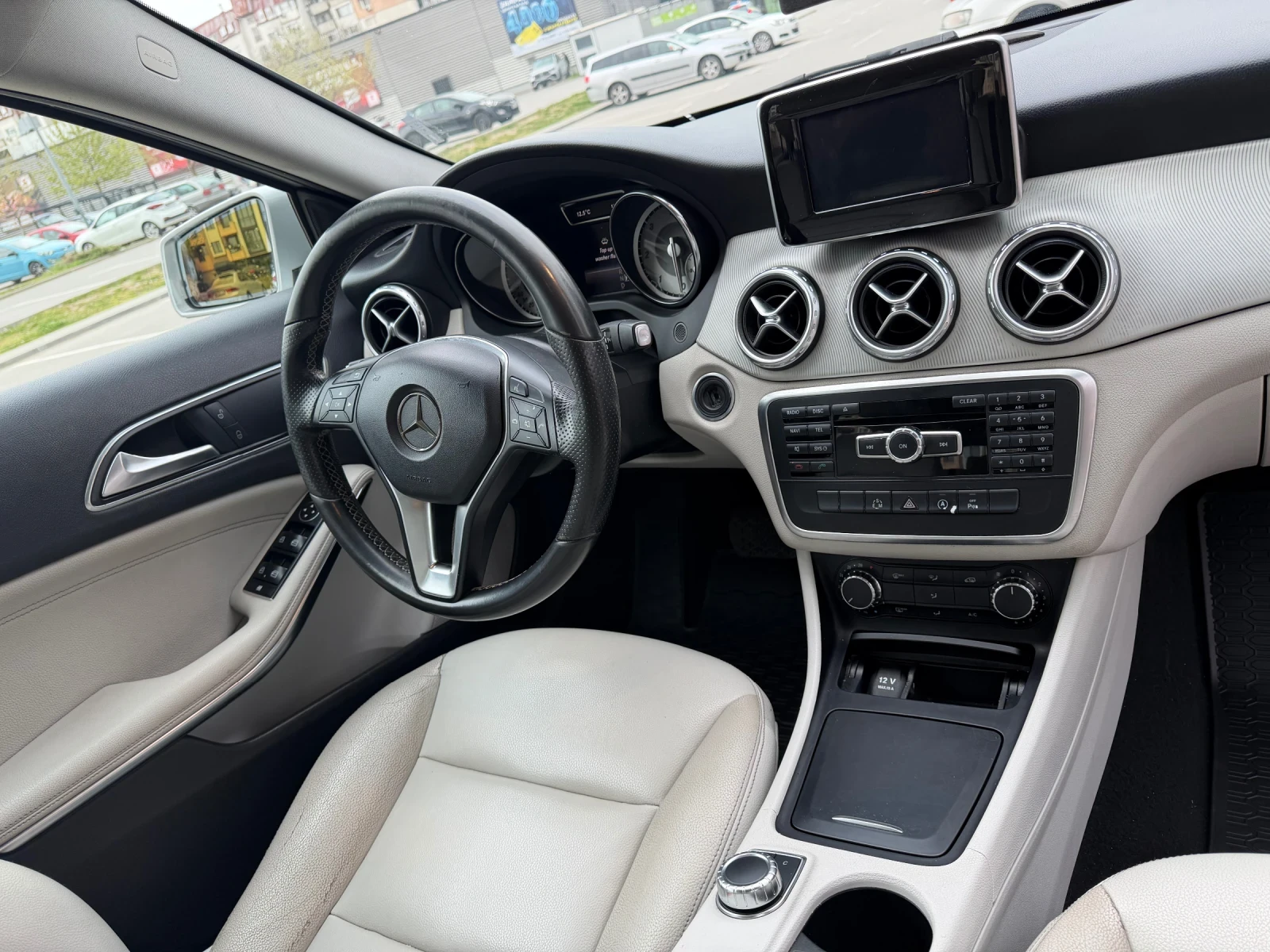 Mercedes-Benz GLA 200, снимка 7 - Автомобили и джипове - 54212708