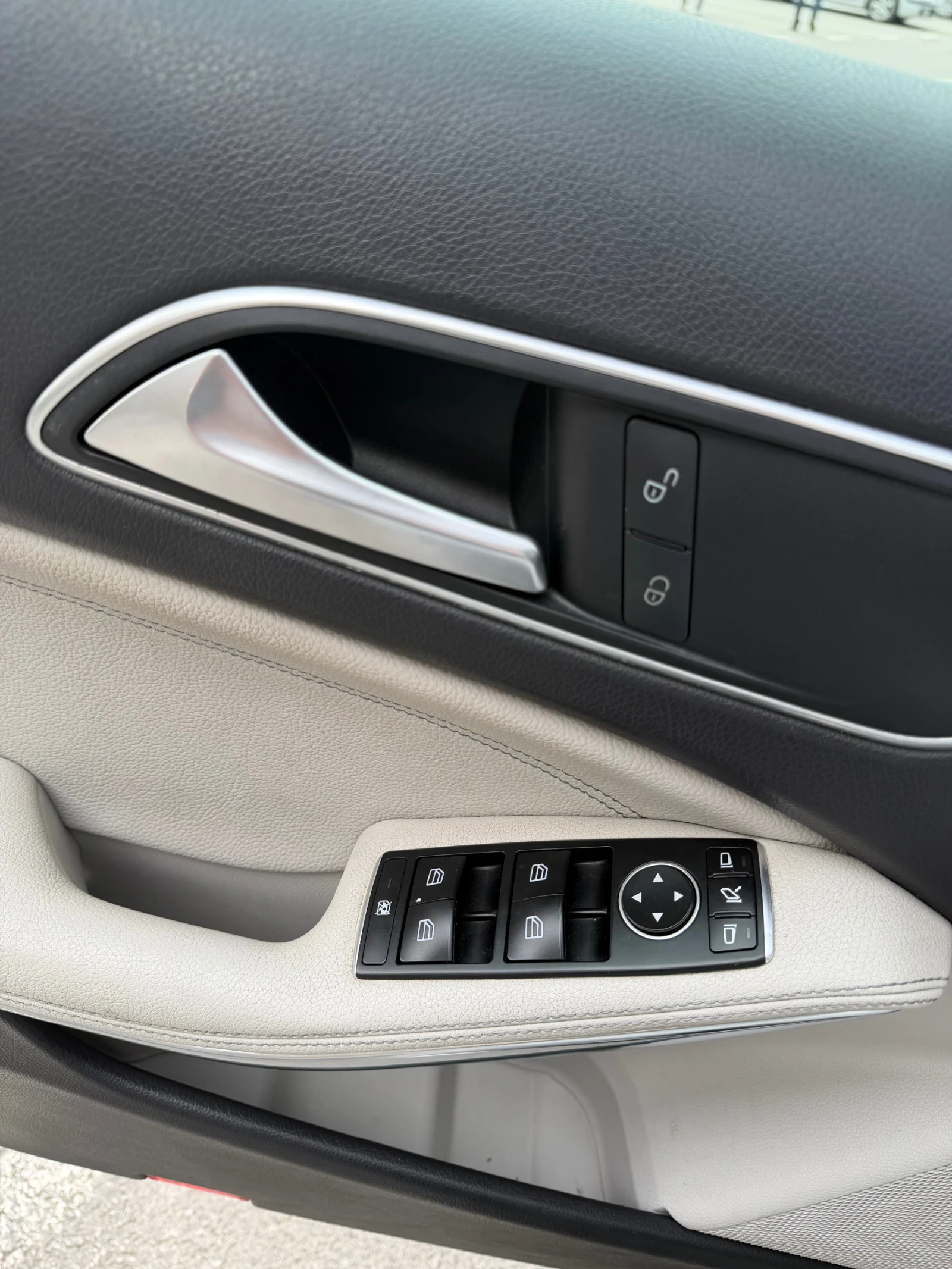 Mercedes-Benz GLA 200, снимка 9 - Автомобили и джипове - 54212708