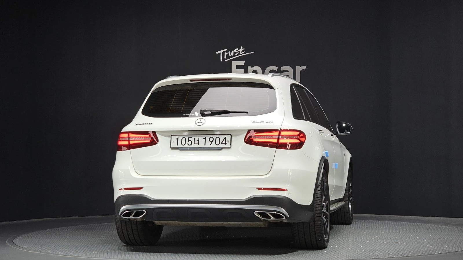 Mercedes-Benz GLC 43 AMG ЛЮК* HUD* 360* KEYLESS* ЕЛ. БАГАЖНИК* КРАЙНА ЦЕНА, снимка 4 - Автомобили и джипове - 55243528