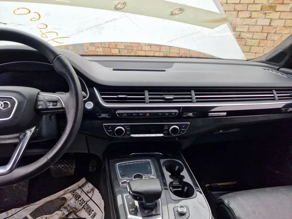 Audi Q7 3.0 TFSI, снимка 4 - Автомобили и джипове - 55486236