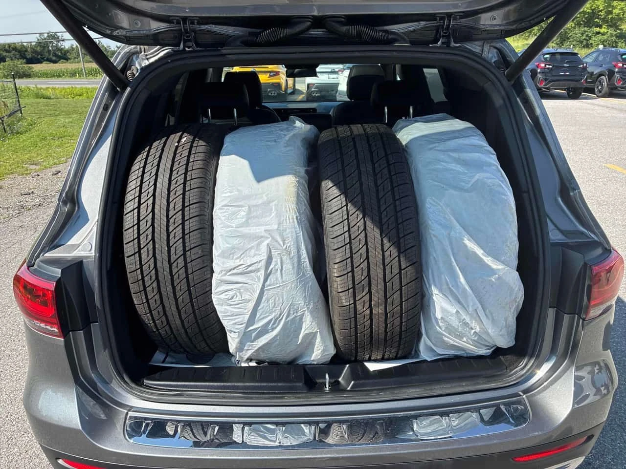 Mercedes-Benz GLB * 250 * CARFAX * ЦЕНА ДО БГ, снимка 16 - Автомобили и джипове - 55696264