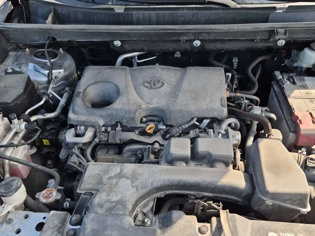 Toyota Rav4 LE/CARFAX/ФИНАНСИРАНЕ, снимка 17 - Автомобили и джипове - 55736061