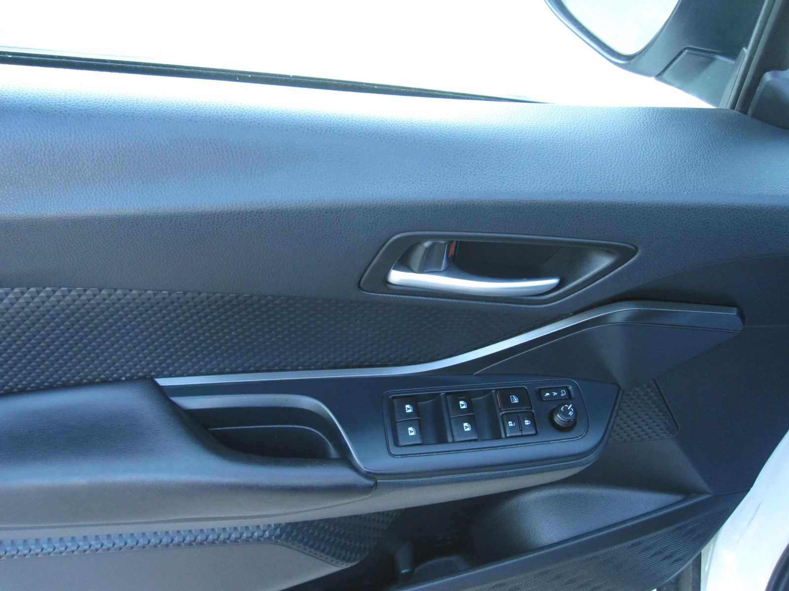 Toyota C-HR 112х.КМ., Хибрид 1, 8, снимка 10 - Автомобили и джипове - 55890979