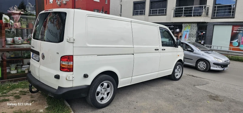 VW Transporter T5 Дълга база, снимка 2 - Бусове и автобуси - 49131199