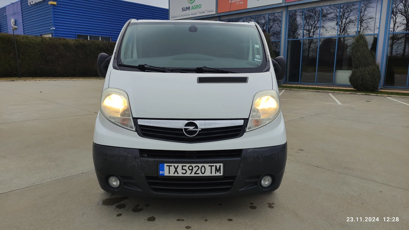 Opel Vivaro MAKSI* * КЛИМА* * FACELIFT - изображение 2