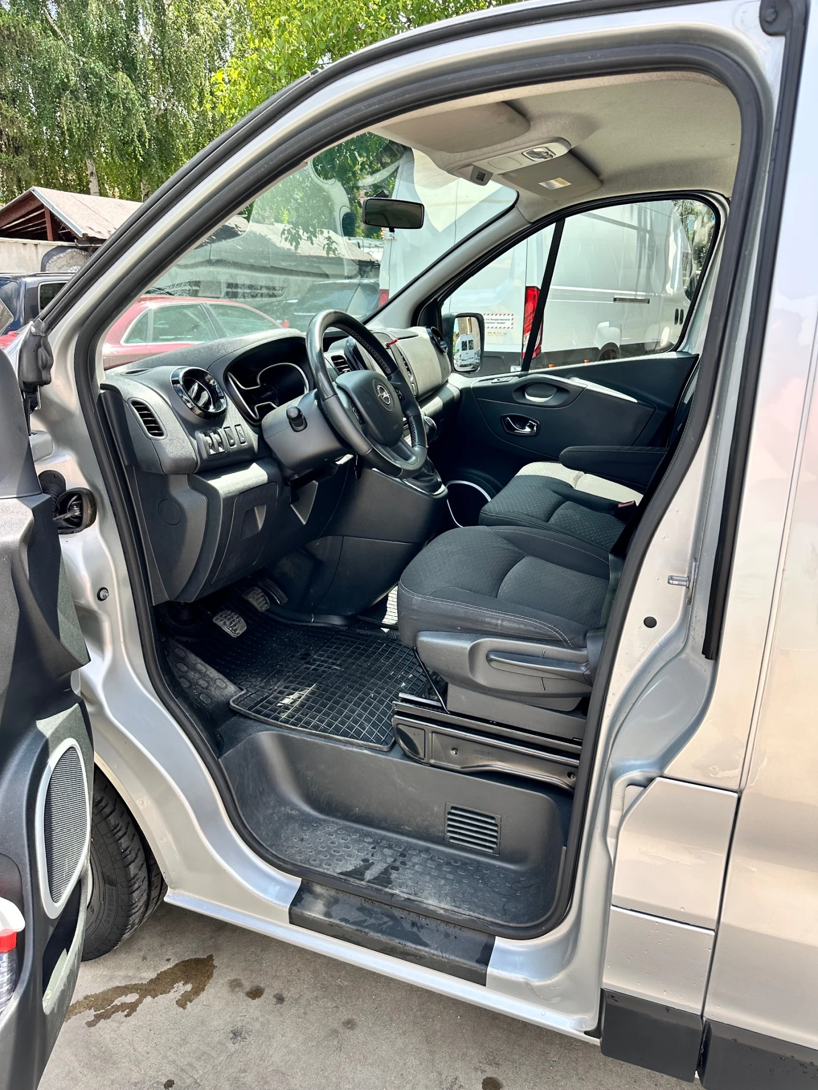 Opel Vivaro 1.6 CDTI  | Mobile.bg   13