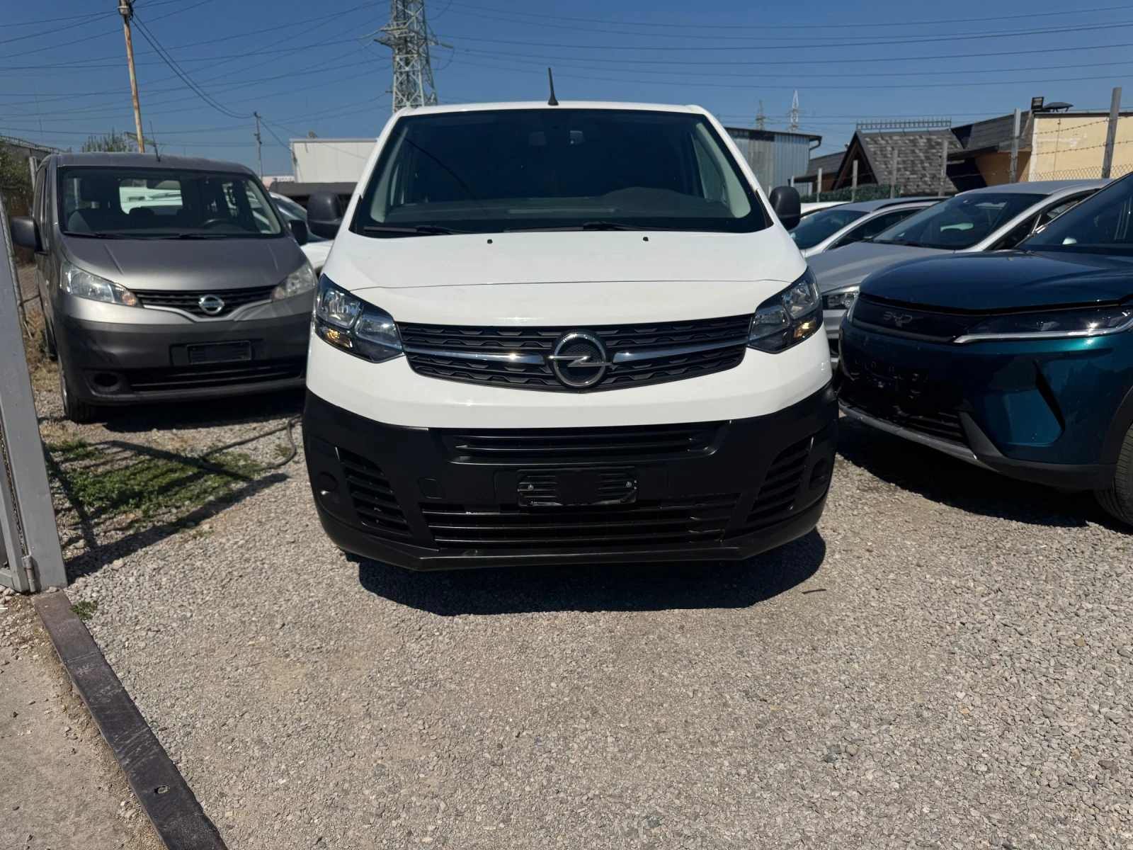 Opel Vivaro AUTOMAT* КОЖА* КАМЕРА* 2.0d 122hp* euro 6, снимка 14 - Бусове и автобуси - 55737133