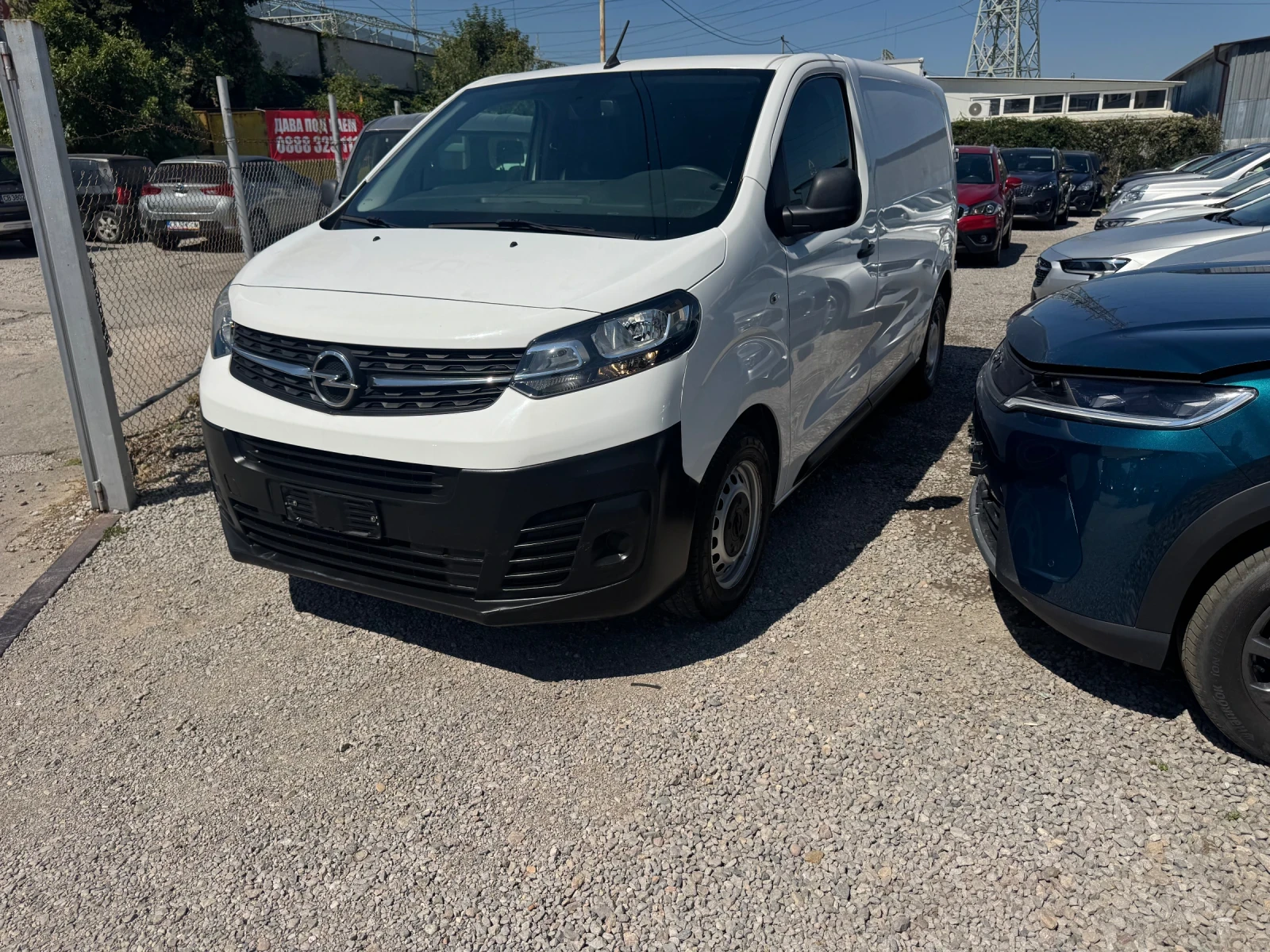 Opel Vivaro AUTOMAT* КОЖА* КАМЕРА* 2.0d 122hp* euro 6, снимка 15 - Бусове и автобуси - 55737133