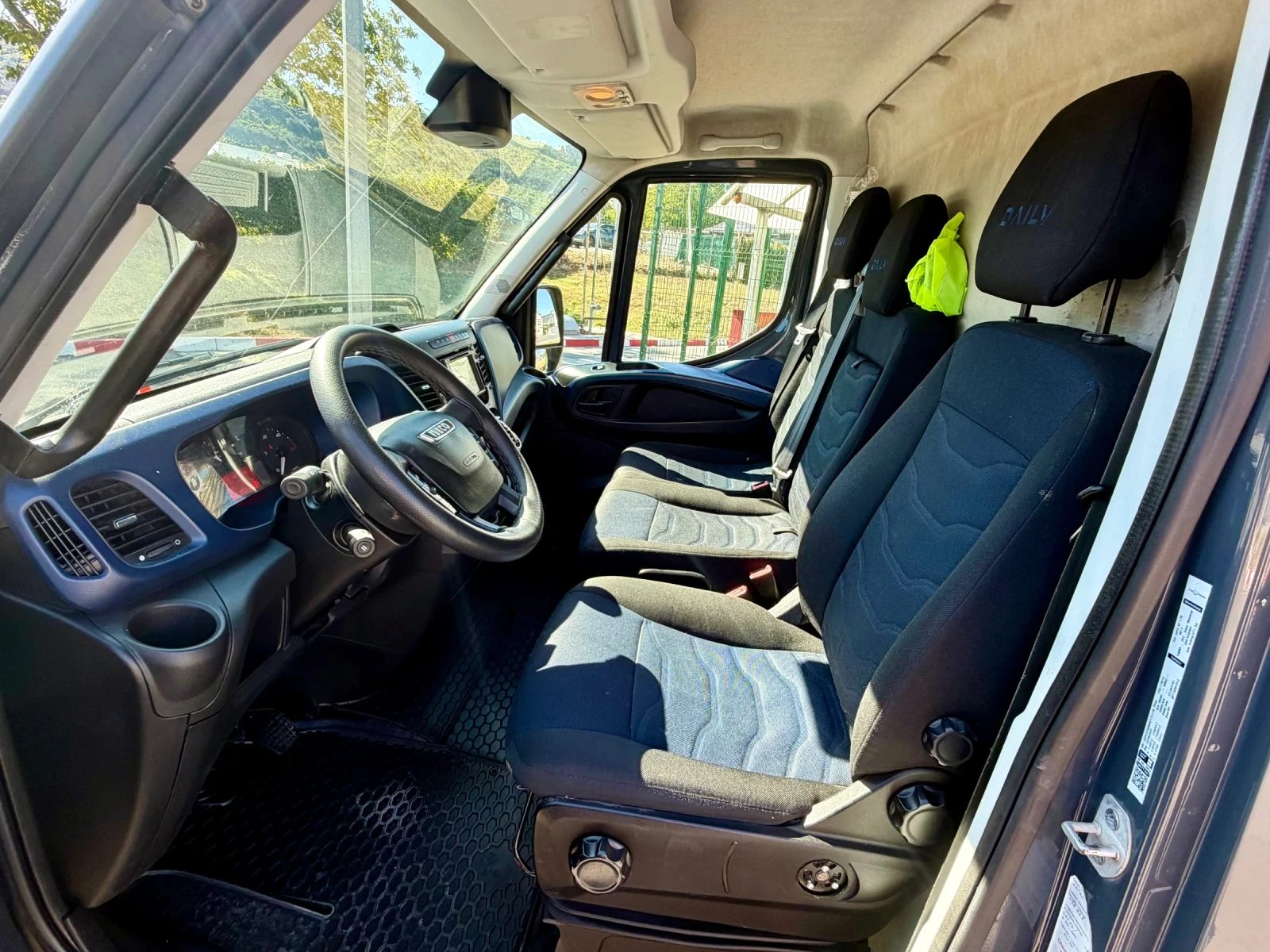 Iveco 35c18 3.0D 180k Kat B avtomat ZF, снимка 7 - Бусове и автобуси - 55990596