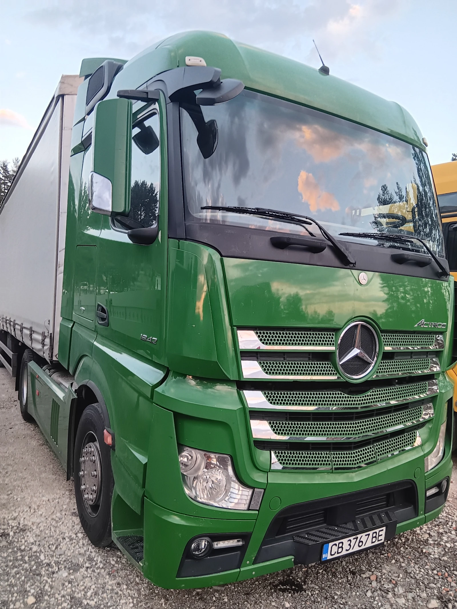 Mercedes-Benz Actros  - изображение 2