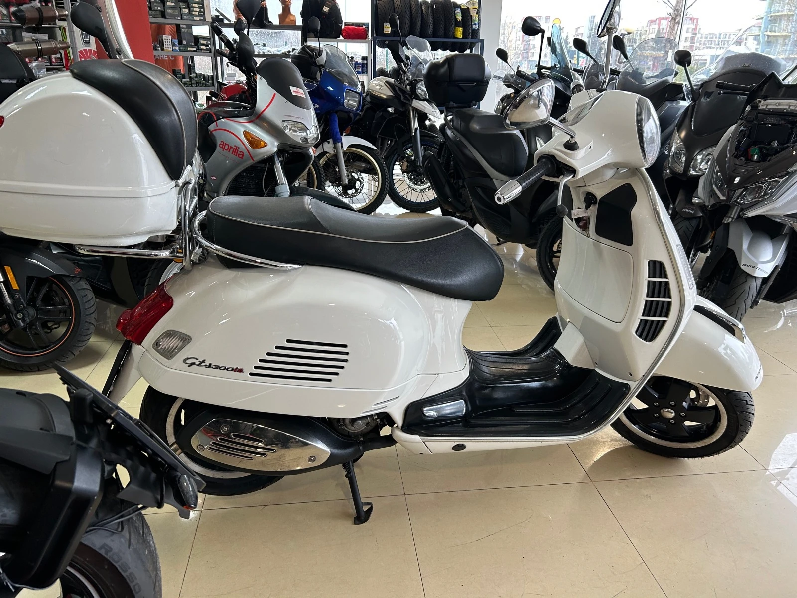 Vespa GTS GTS300 - изображение 4