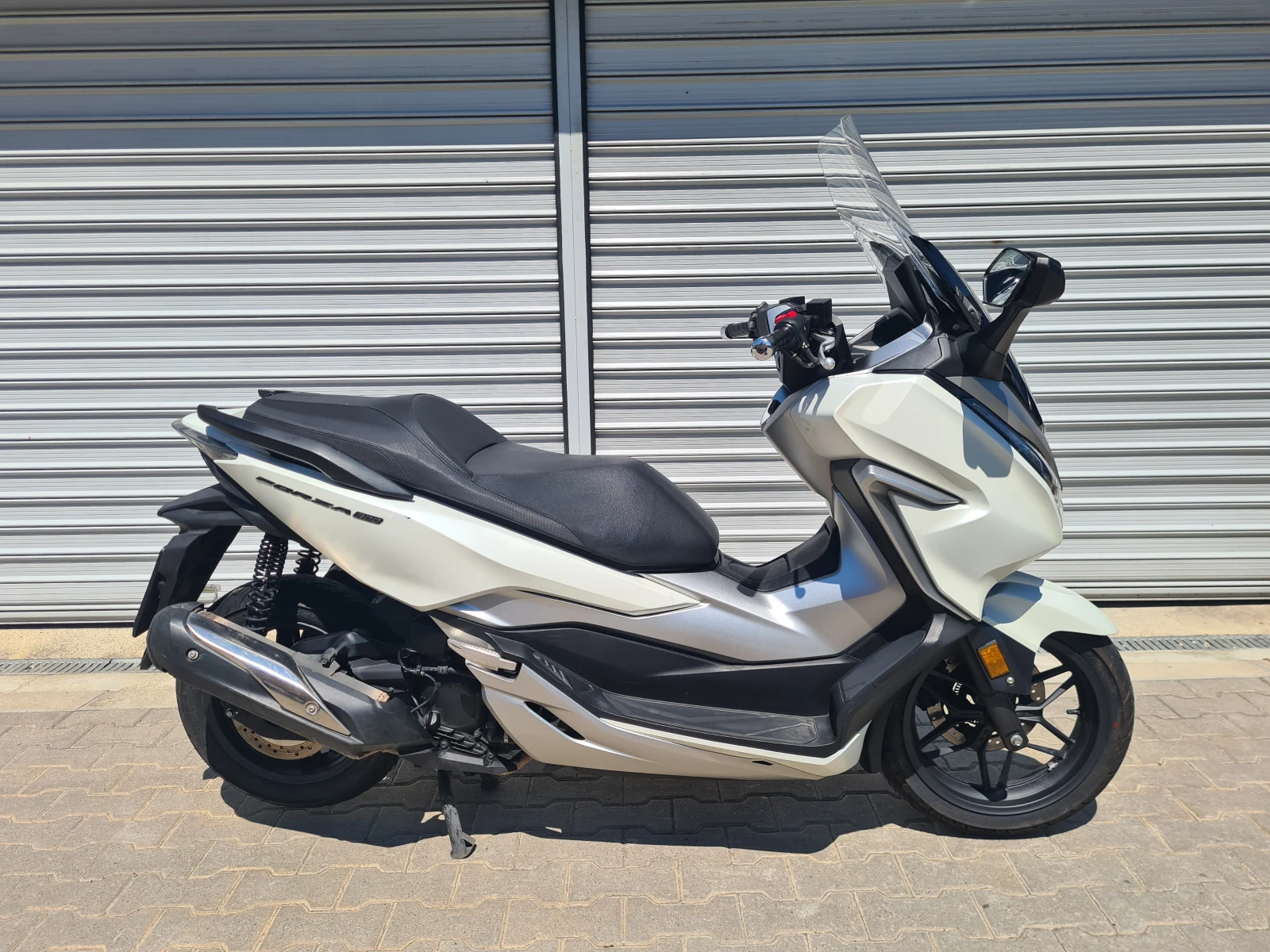 Honda Forza 300i ABS/TCS, снимка 2 - Мотоциклети и мототехника - 55252939