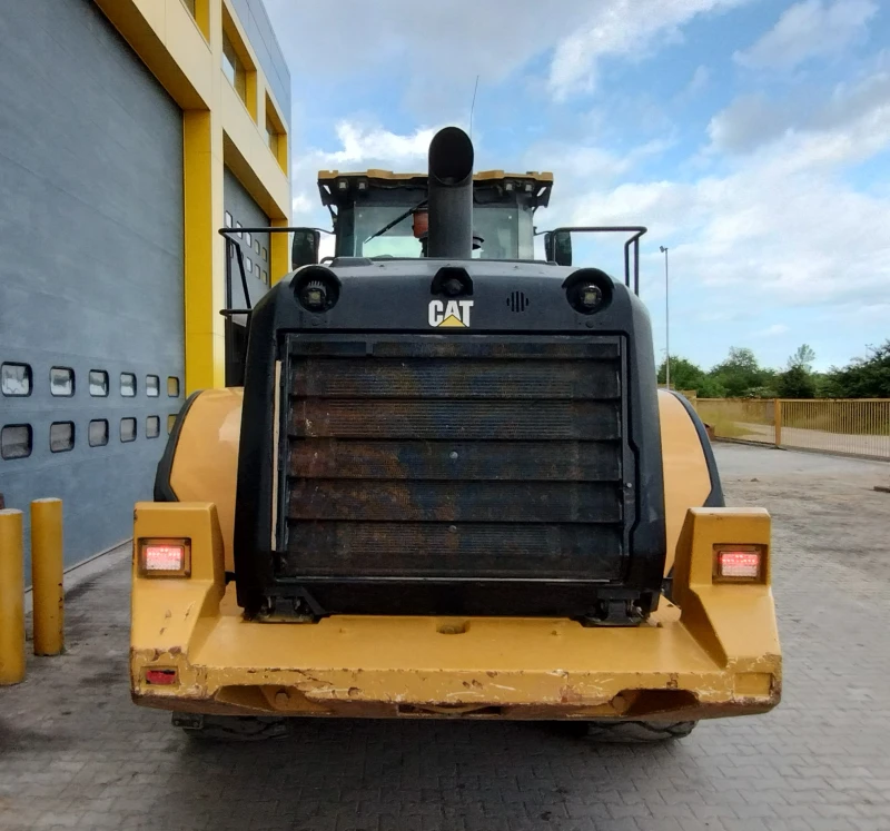 Челен товарач Cat 972М, снимка 5 - Индустриална техника - 50775865