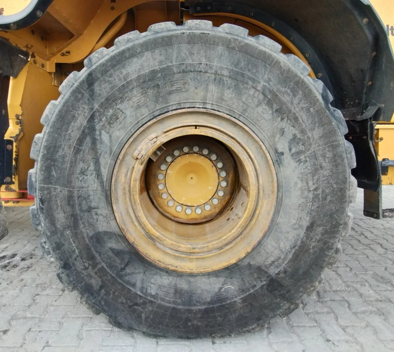 Челен товарач Cat 972М, снимка 10 - Индустриална техника - 50775865