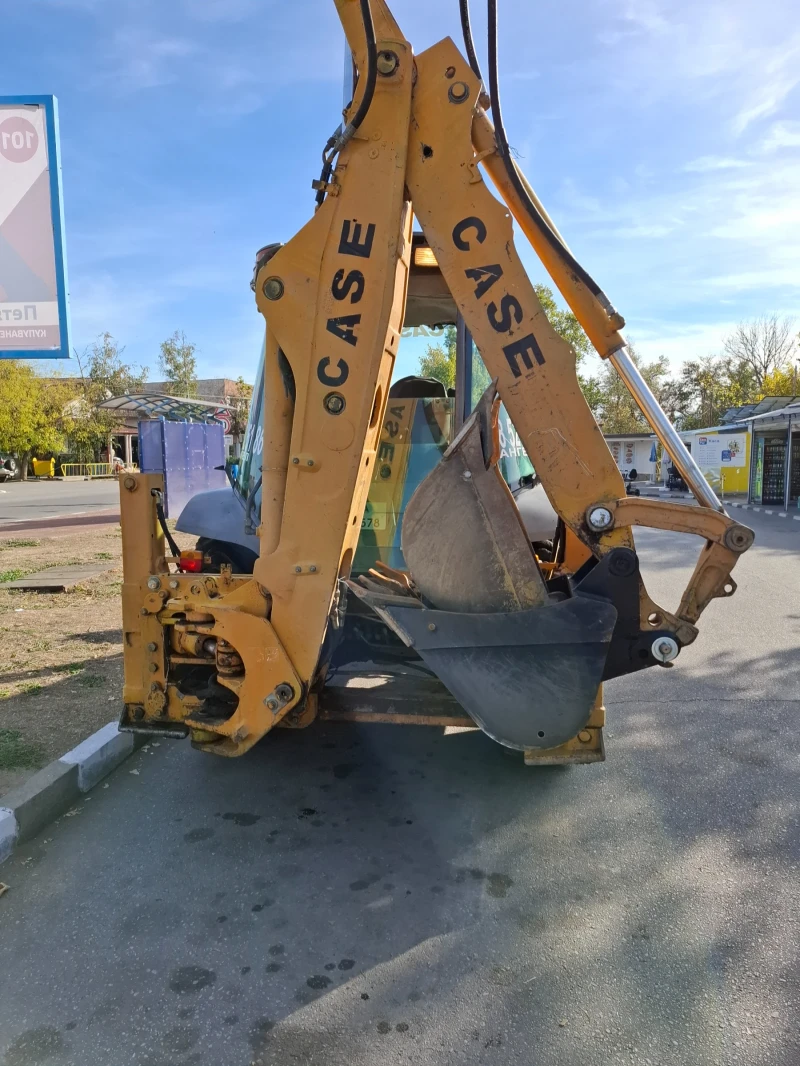 Багер Case 580, снимка 6 - Индустриална техника - 52896301