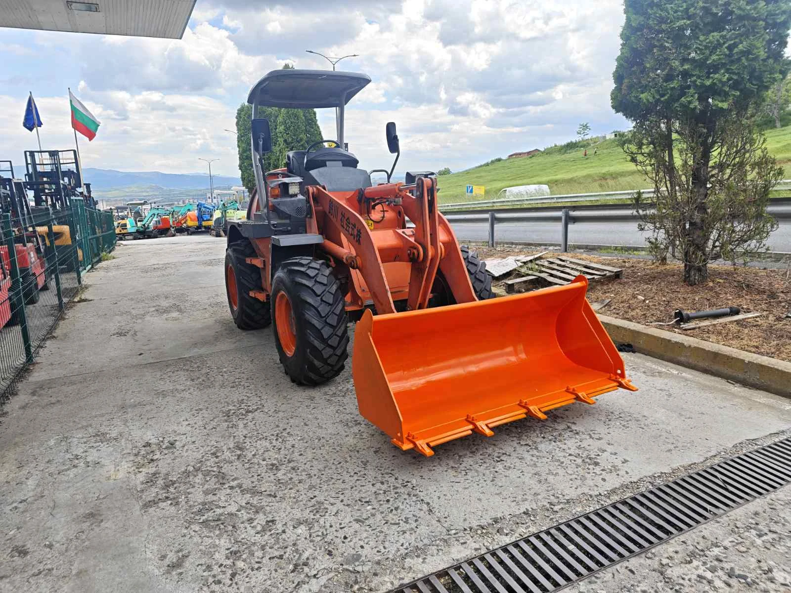 Челен товарач Hitachi ZW80 -НОВ ВНОС, снимка 11 - Индустриална техника - 54630056