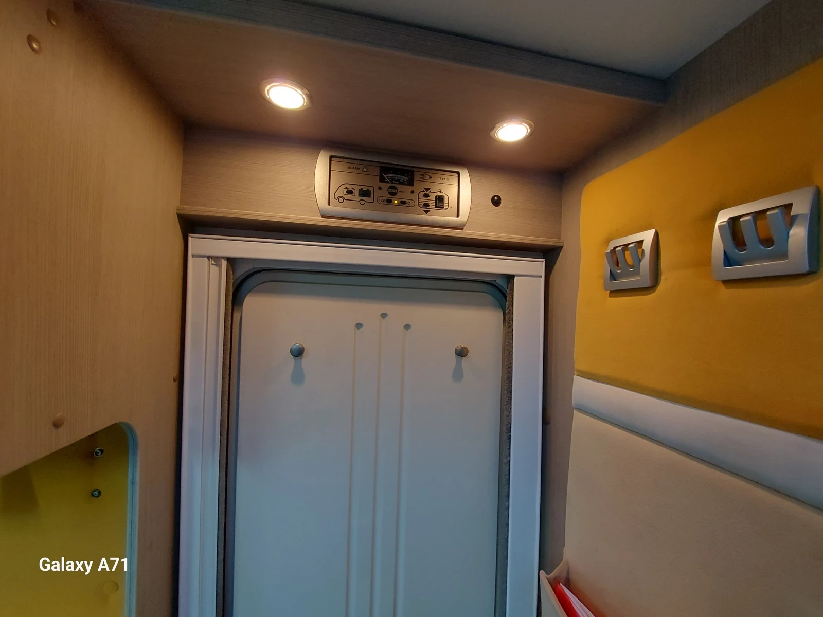 ������ Burstner Dukato 2.3 M-jet, 150ks. | Mobile.bg � ����������� 13