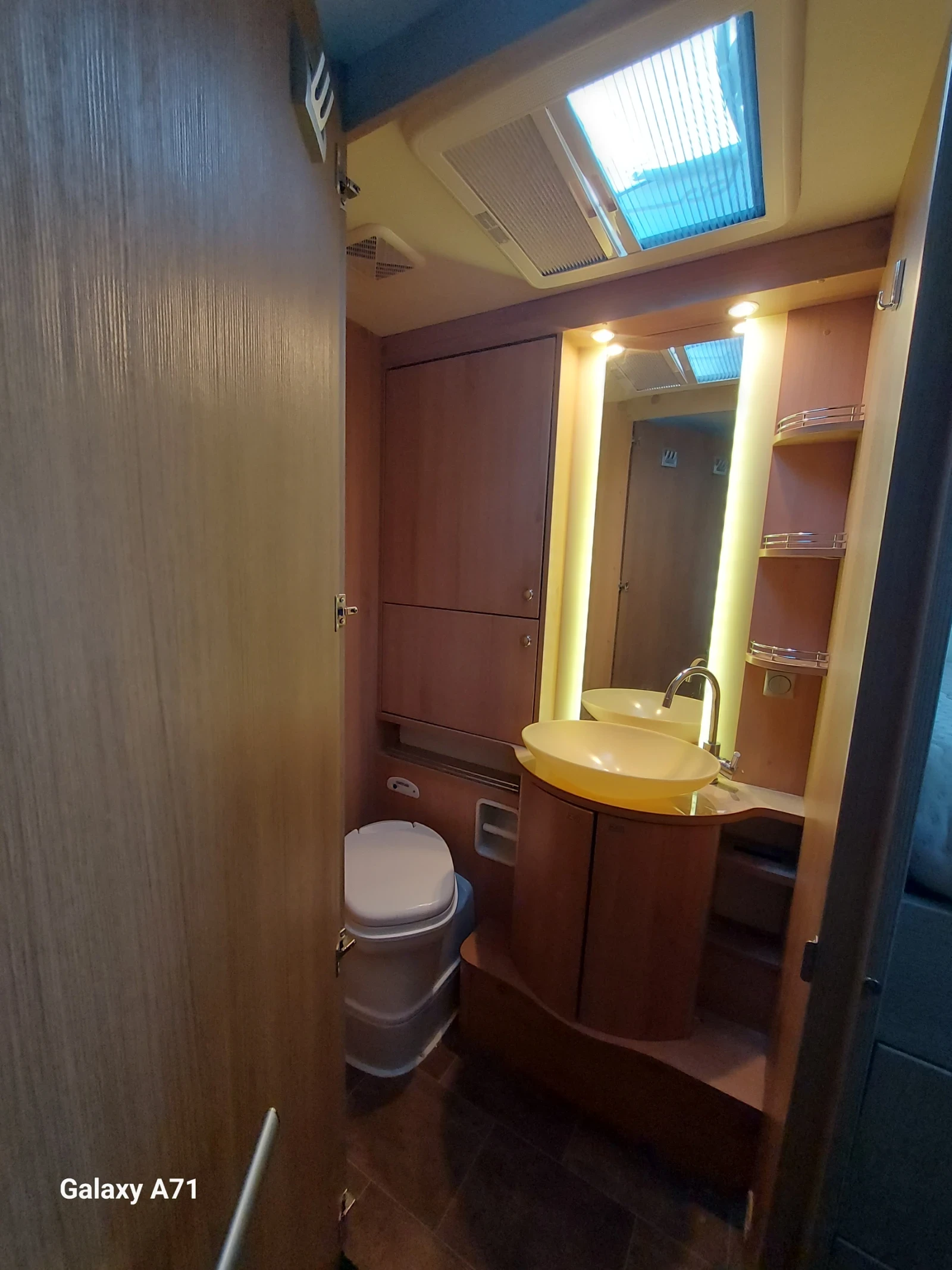 Кемпер Burstner Dukato 2.3 M-jet, 150ks. - изображение 8