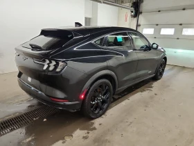Ford Mustang Mach-E PREMIUM С РЕГИСТРАЦИЯ & АВТО КРЕДИТ , снимка 3