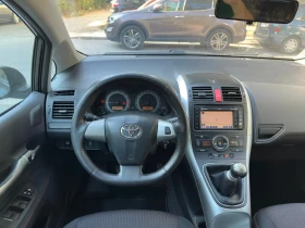 Toyota Auris 1.6i Климатроник/Навигация/ECO Mode, снимка 9