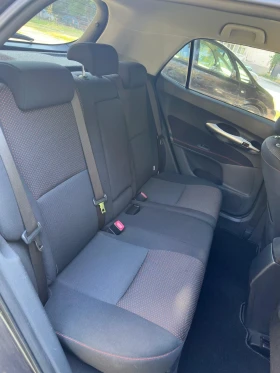 Toyota Auris 1.6i Климатроник/Навигация/ECO Mode, снимка 15
