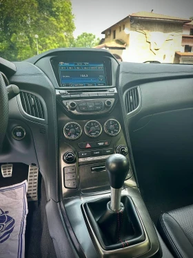 Обява за продажба на Hyundai Genesis COUPE 3.8L  ~24 500 лв. - изображение 8