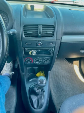 Обява за продажба на Renault Clio 1.2 бензин ~3 800 лв. - изображение 10