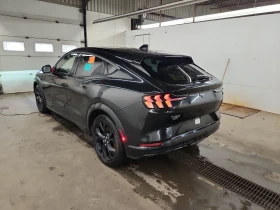 Ford Mustang Mach-E PREMIUM С РЕГИСТРАЦИЯ & АВТО КРЕДИТ  | Auto.bg — изображение 4