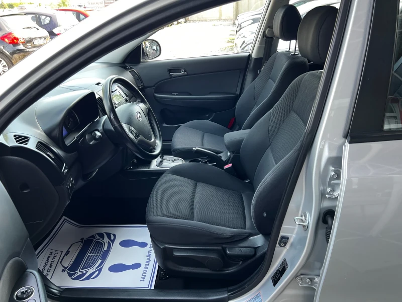 Hyundai I30 1.6I AUTOMATIC SWISS, снимка 10 - Автомобили и джипове - 47178451