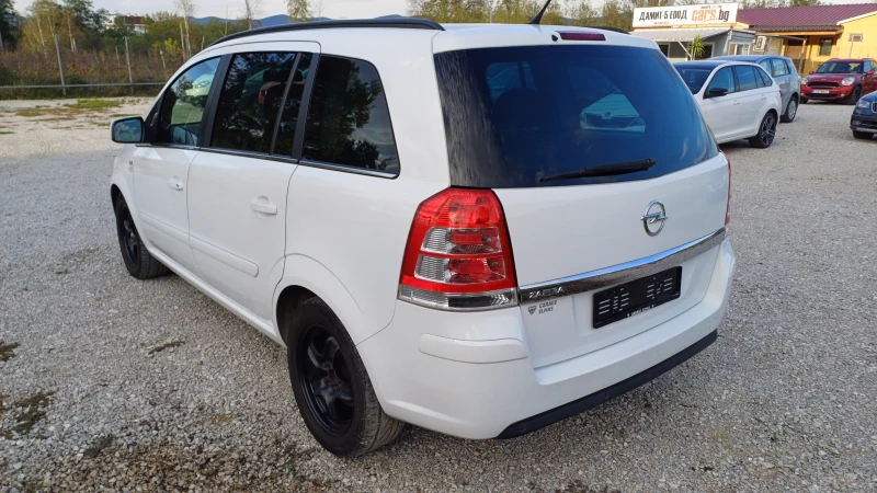 Opel Zafira 1.8 Швейцария 2014г, снимка 4 - Автомобили и джипове - 47524906