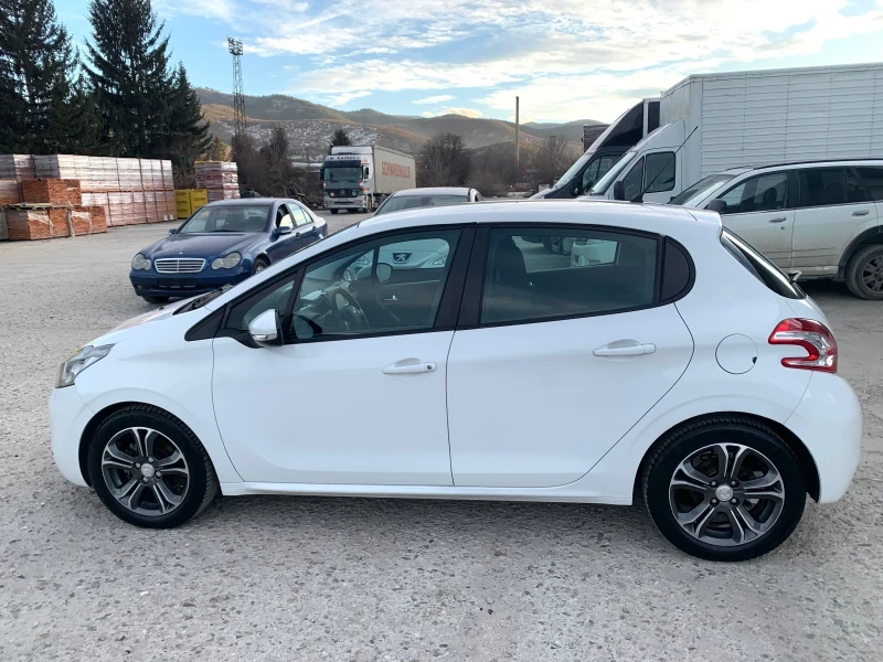 Peugeot 208 1.4 vti GAZ!!! 95hp, снимка 8 - Автомобили и джипове - 48631719