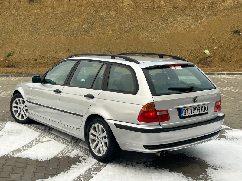 BMW 318 i Touring, снимка 4 - Автомобили и джипове - 48708823