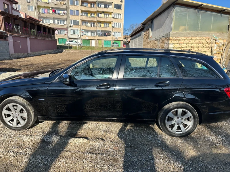 Mercedes-Benz C 180, снимка 4 - Автомобили и джипове - 48758997