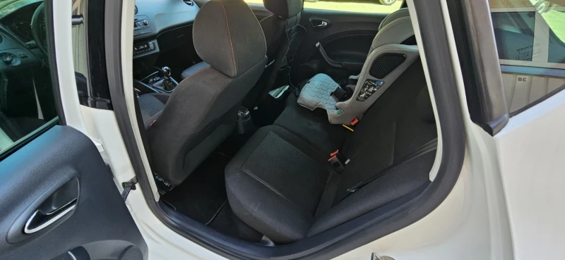 Seat Ibiza FR, снимка 8 - Автомобили и джипове - 50536196