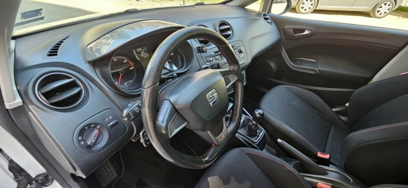Seat Ibiza FR, снимка 10 - Автомобили и джипове - 50536196