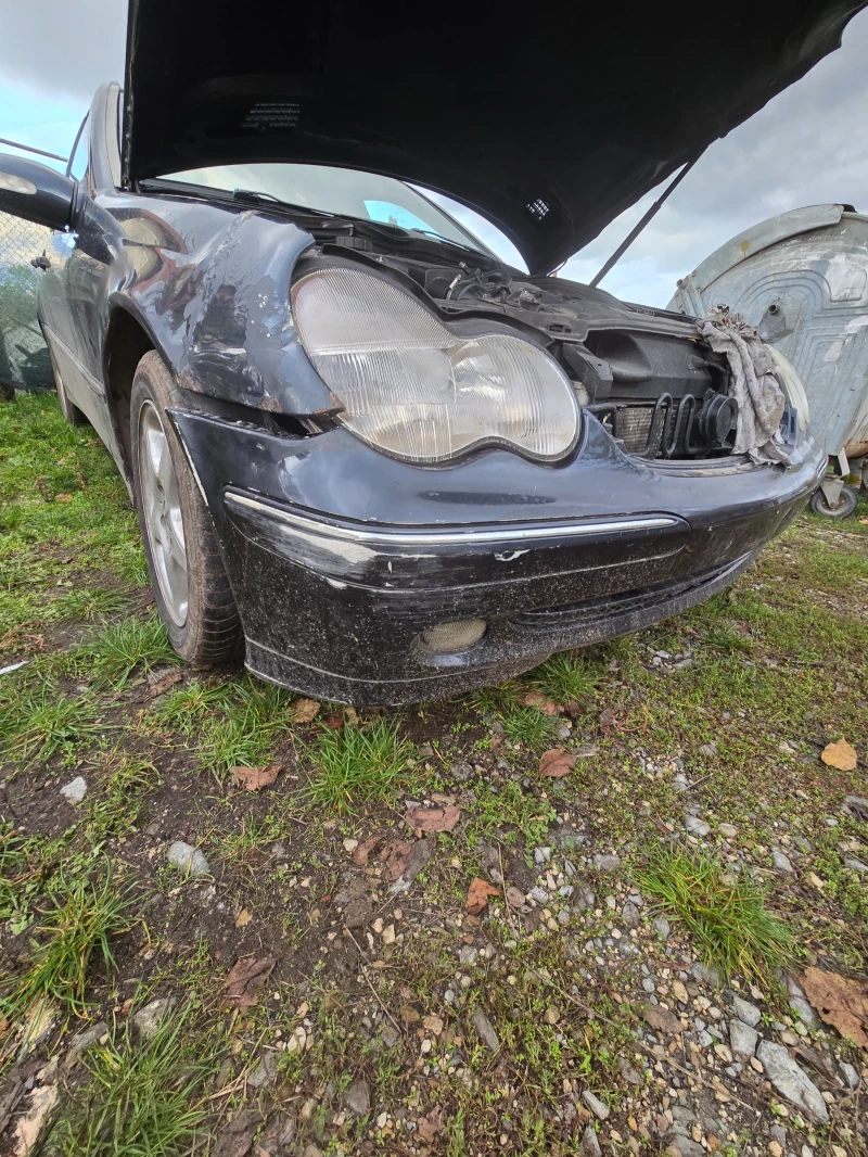 Mercedes-Benz C 200 C200cdi 2.2, снимка 2 - Автомобили и джипове - 52368896